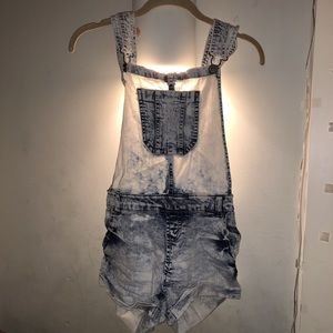 Cute overall shorts!